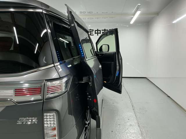 複数画像30