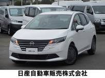 日産 ノート 1200cc 1.2 X 雹害車　オーディオレス