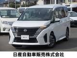 日産 セレナ 1400cc 1.4 e-POWER ハイウェイスターV プロパイロット　後席モニター