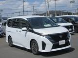 日産 セレナ 2000cc 2.0 ハイウェイスターV アダブティブLEDヘッドライト
