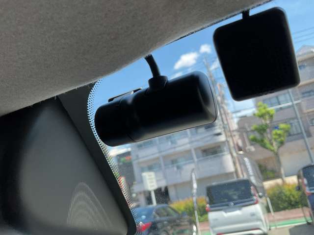 複数画像60
