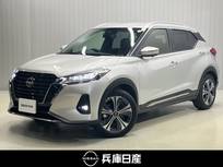 日産 キックス 1200cc 1.2 X FOUR ツートーン インテリアエディション(e-POWER) 4WD 当社試乗車アップ・純正9インチSDナビ・ア