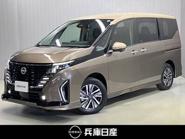 セレナ 1.4 e-4ORCE ハイウェイスターV 4WD 当社試乗車アップ・メーカーナビ・全周囲カ