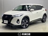 日産 キックス 1200cc 1.2 X FOUR (e-POWER) 4WD 当社試乗車アップ・純正9インチSDナビ・プ