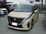 日産 セレナ 1400cc 1.4 e-POWER ハイウェイスターV 後席フリップダウンモニター